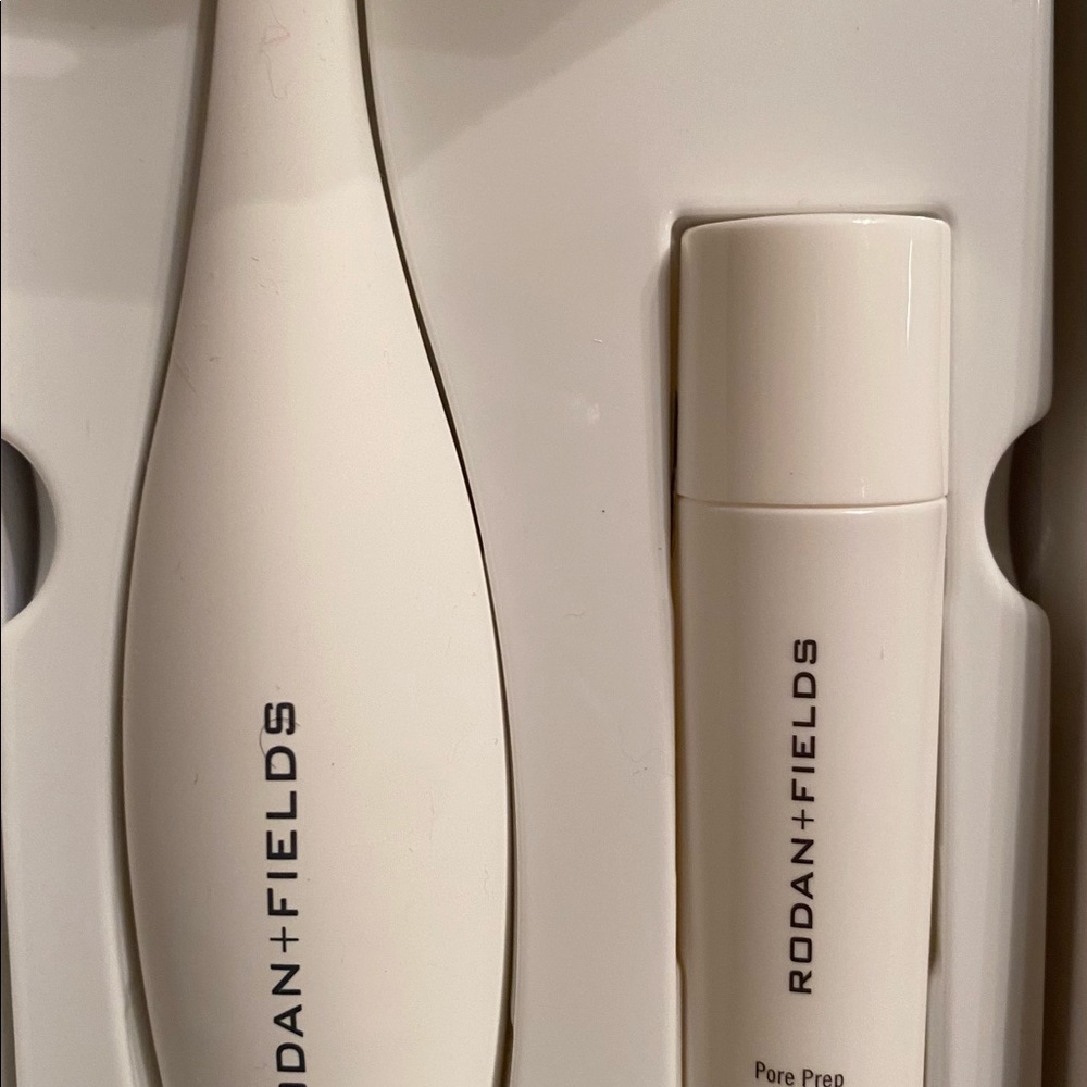 Rodan + Fields Pore Cleaning System